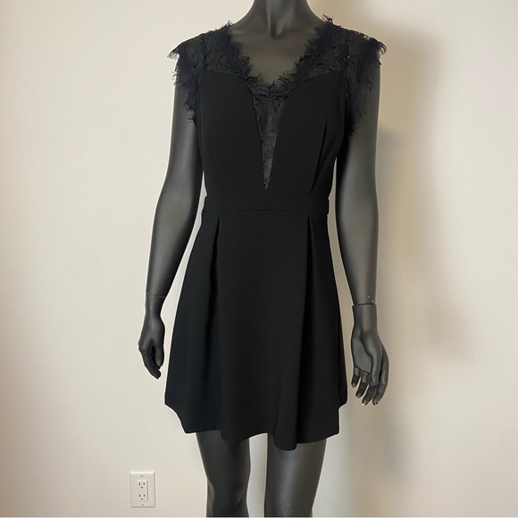 NWT BCBGeneration Womens Lace Inset Dress 10 - Picture 3 of 10